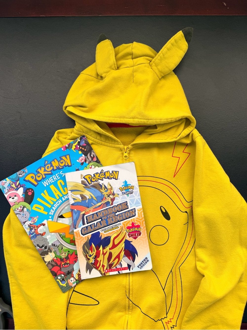 Pokémon Pikachu Yellow Hoodie + 2 Pokémon Books Bundle